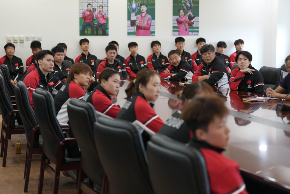 乒运动员和, 实抓细洛杉 乒运动员和, 实抓细洛杉